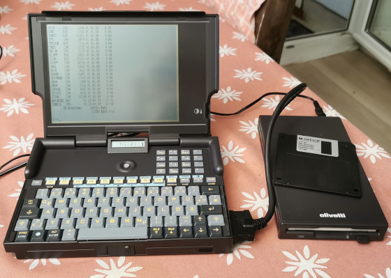 Olivetti Quaderno PT-XT-20 mit 3,5" Floppy