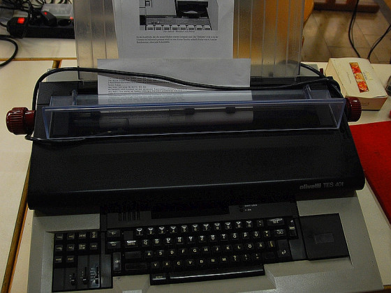 Olivetti TES 401 Büroschreibmaschine