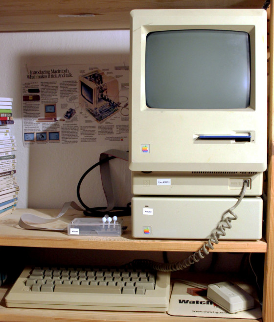 Apple Macintosh mit 512k Aufrüstung, HD20 und BMOW Floppyemulator