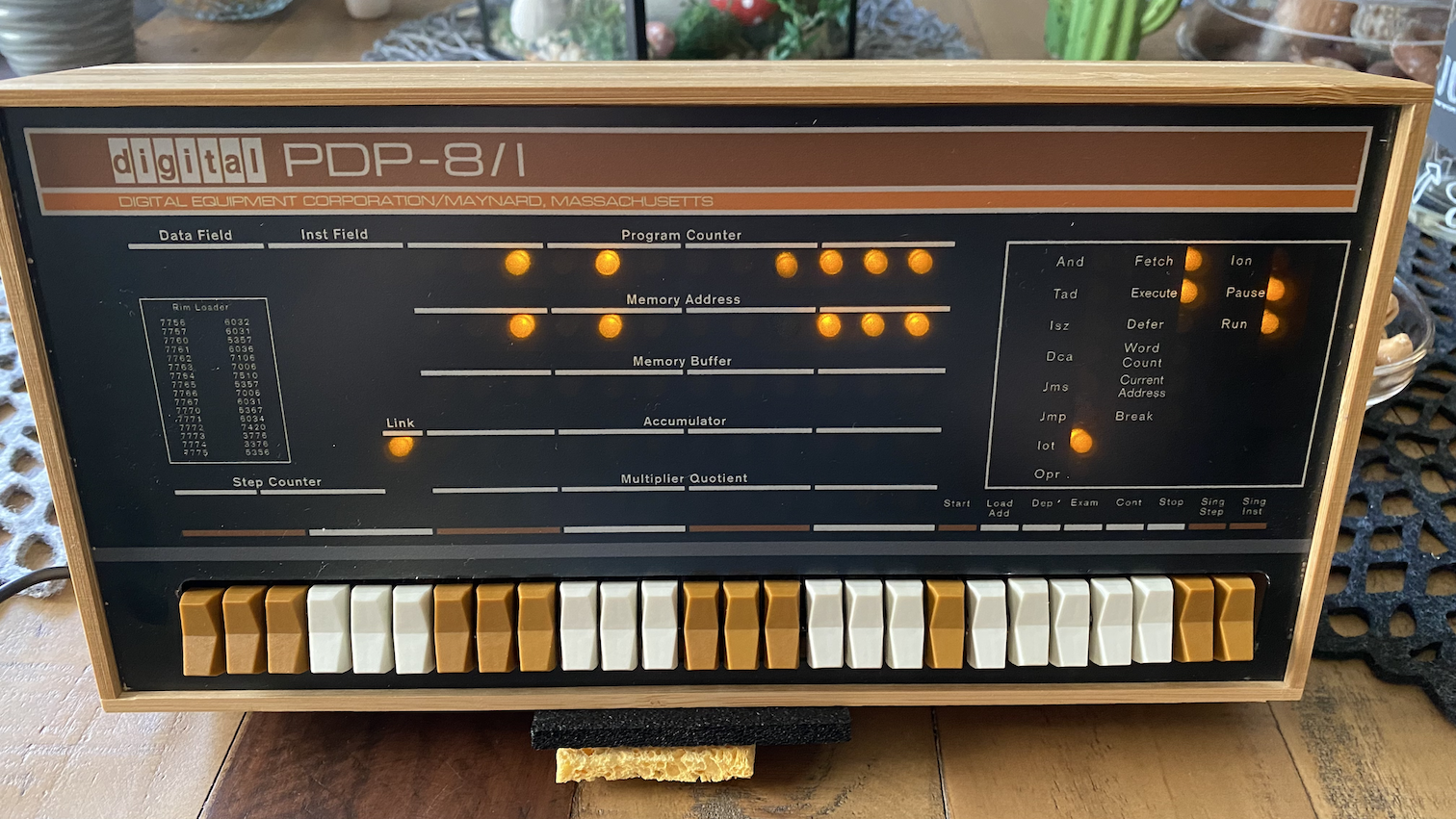 PDP-8 Replica