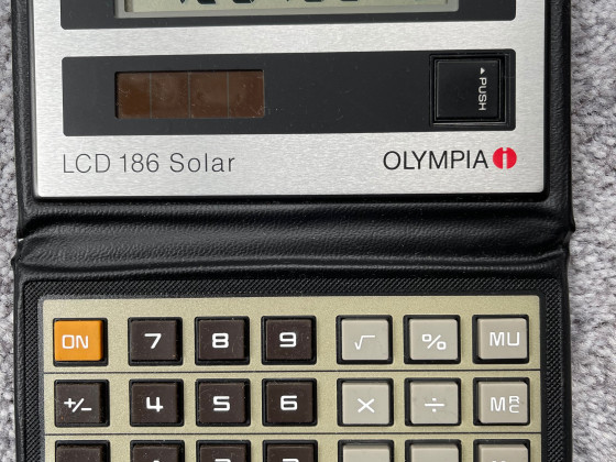 Olympia LCD 186 Solar
