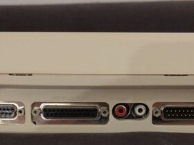 Amiga_600_connectors