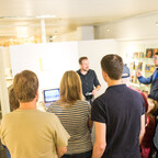 Besucher im Oldenburger Computer-Museum