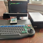 Enterprise 128 mit 3,5" Floppy Disk